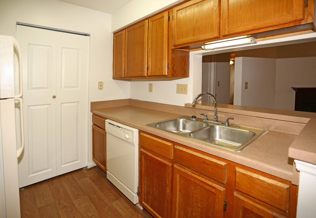 Bent Tree Apartments in Columbia, SC - Building Photo