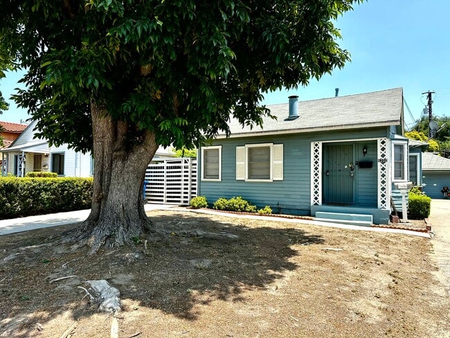 property at 6200-6202 N Muscatel Ave