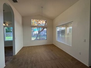 11580 Mountain Meadow Dr in Apple Valley, CA - Building Photo - Building Photo