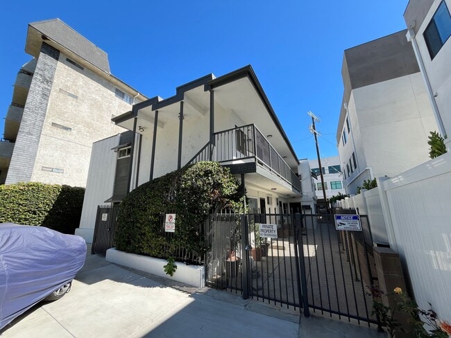 property at 14938 Moorpark St