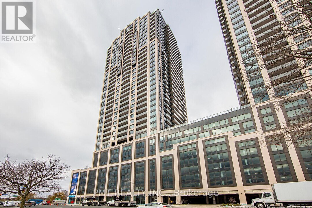 1928-1928 Lake Shore Blvd W in Toronto, ON - Building Photo