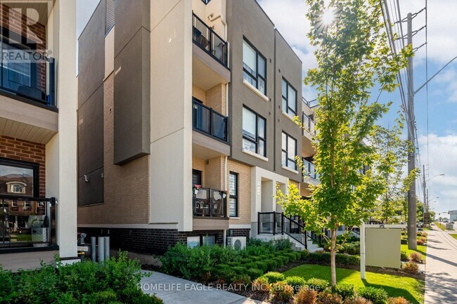8825-8825 Sheppard Ave E in Toronto, ON - Building Photo - Building Photo