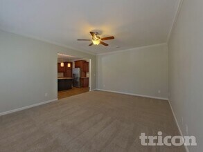 703 Rook Rd in Charlotte, NC - Foto de edificio - Building Photo