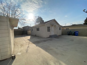 8128 Puritan St in Downey, CA - Building Photo - Building Photo