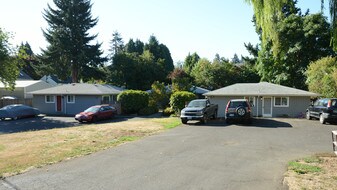 1385 Dollar St in West Linn, OR - Building Photo