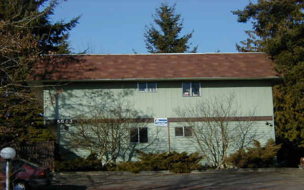 5903 204th St SW in Lynnwood, WA - Building Photo