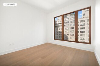 201 E 74th St in New York, NY - Building Photo - Building Photo