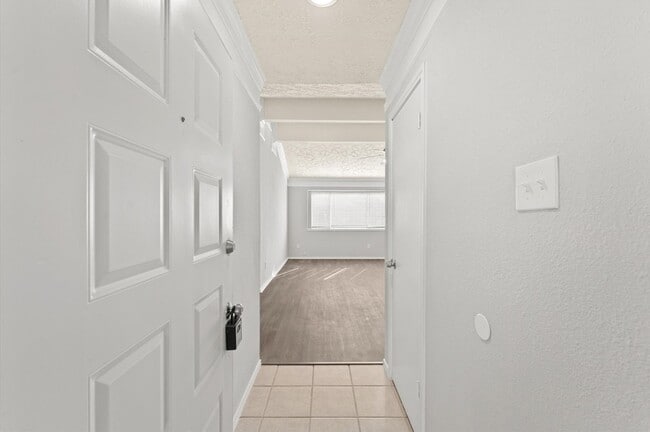 14003 Vinehill Dr in Sugar Land, TX - Foto de edificio - Building Photo