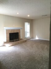 5040 Thunder Rd in Dallas, TX - Building Photo - Building Photo