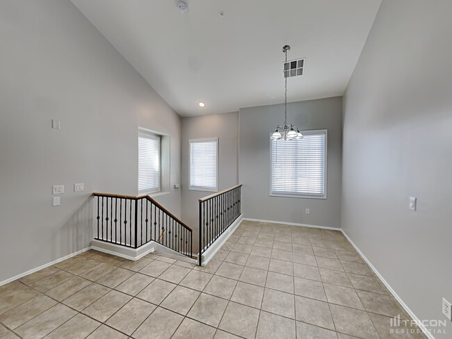 1353 S Sabino Dr in Gilbert, AZ - Building Photo - Building Photo