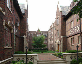 Broadway Apartments in Columbus, OH - Foto de edificio - Building Photo