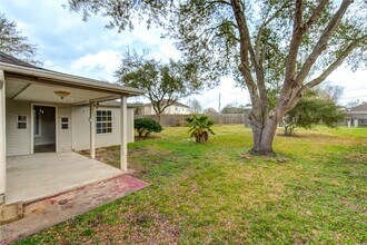 14802 Newton Falls Ln in Sugar Land, TX - Foto de edificio - Building Photo