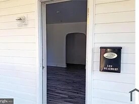 504 Beaumont Ave in Baltimore, MD - Building Photo