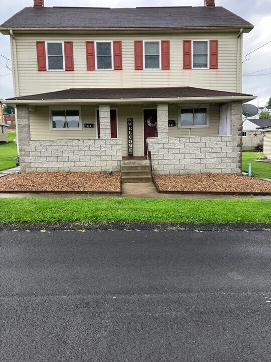 312 Church St in Herminie, PA - Building Photo