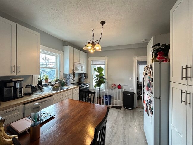 70 Francis St in Waltham, MA - Building Photo - Building Photo