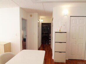 777 N MacQuesten Pkwy in Mount Vernon, NY - Building Photo - Building Photo