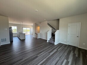 1263 Cedar Vly Rd in Ranson, WV - Building Photo - Building Photo