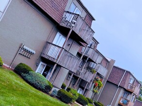 The Village Apartments in Overland Park, KS - Building Photo - Building Photo