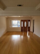 522 N Hobart Blvd in Los Angeles, CA - Building Photo - Building Photo