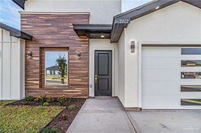 20 E Sabinal Ave in Hidalgo, TX - Building Photo - Building Photo