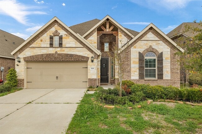 7438 Bethpage Ln in Spring, TX - Foto de edificio - Building Photo