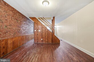 430 Cross St in Philadelphia, PA - Building Photo - Building Photo