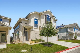 9708 Dawn Pearl Dr in Austin, TX - Foto de edificio - Building Photo