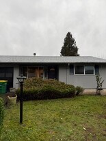 6145 SW Shannon Ct in Beaverton, OR - Building Photo