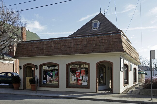 3434 Edwards Rd