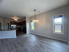 1053 Sutherland Dr in Winder, GA - Foto de edificio - Building Photo