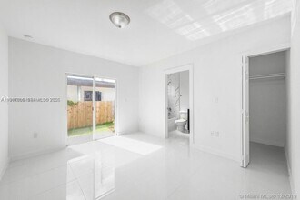 1775 NW 65th St in Miami, FL - Building Photo - Building Photo