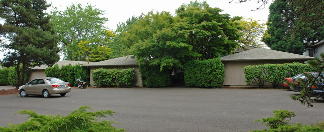 Ironwood Apartments in Corvallis, OR - Building Photo - Building Photo