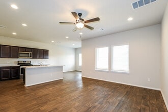 20835 Olive Leaf St in Roman Forest, TX - Building Photo - Building Photo