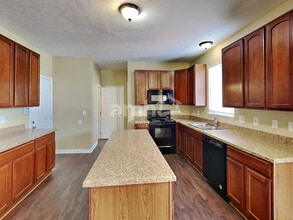 532 Greenwood Loop in Newark, OH - Building Photo - Building Photo