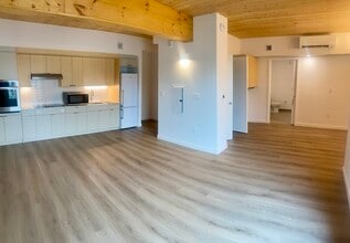 154 Broadway in Somerville, MA - Building Photo - Building Photo