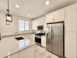 3266 E Wild Dr in San Tan Valley, AZ - Building Photo - Building Photo