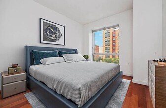 2130 7th Ave in New York, NY - Building Photo - Building Photo