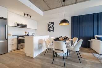 Carlton West in Ottawa, ON - Building Photo - Interior Photo