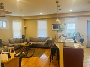 39 Calumet St, Unit 1 in Boston, MA - Building Photo - Building Photo