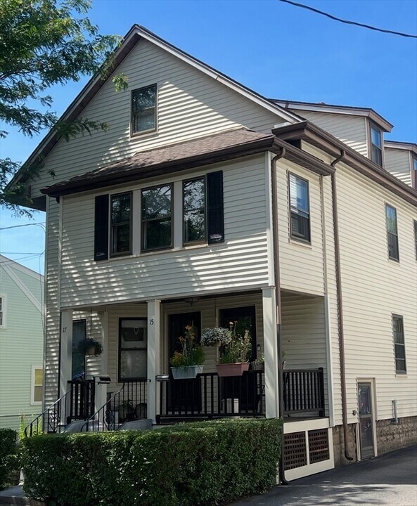 15 Hull St in Belmont, MA - Building Photo