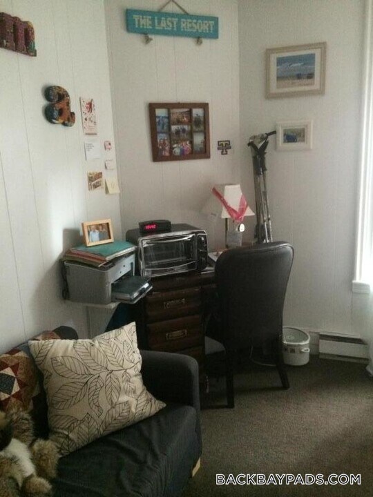 272 Newbury St, Unit 2 in Boston, MA - Building Photo