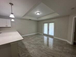 856-858 Milwaukee Blvd in Lehigh Acres, FL - Building Photo - Building Photo
