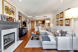 7181 Camelback Rd-Unit -502 in Scottsdale, AZ - Building Photo - Building Photo
