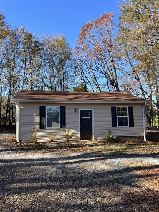 154 Hidden Hill Rd in Spartanburg, SC - Building Photo