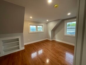 4 South St, Unit 6 South Street in Exeter, NH - Building Photo - Building Photo