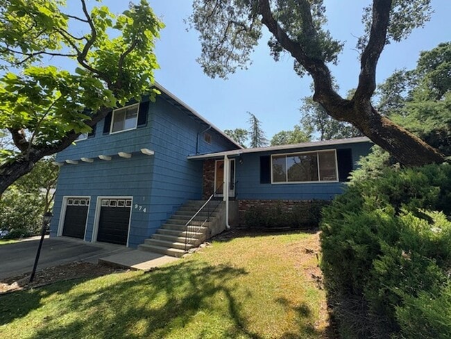 974 King Henry Way in El Dorado Hills, CA - Building Photo - Building Photo