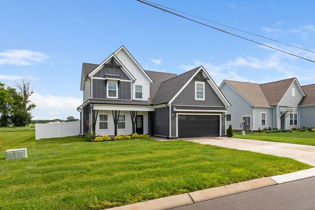 429 Guethlein Dr in Mount Juliet, TN - Building Photo - Building Photo