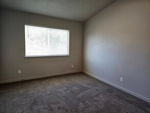 64 W 600 S-Unit -MarryLynn Johnson in Springville, UT - Foto de edificio - Building Photo