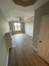 6444 W Belmont Ave, Unit 4th Floor in Chicago, IL - Foto de edificio - Building Photo