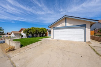 3482 Alonquin Way in San Diego, CA - Building Photo - Building Photo